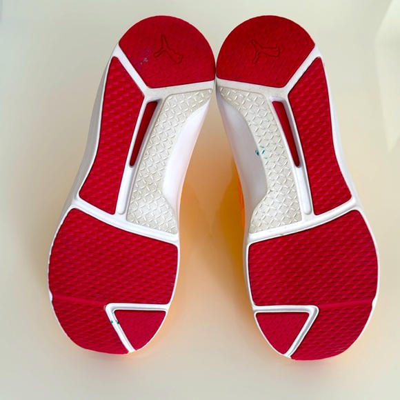 Puma women’s sneakers - Picture 3 of 9